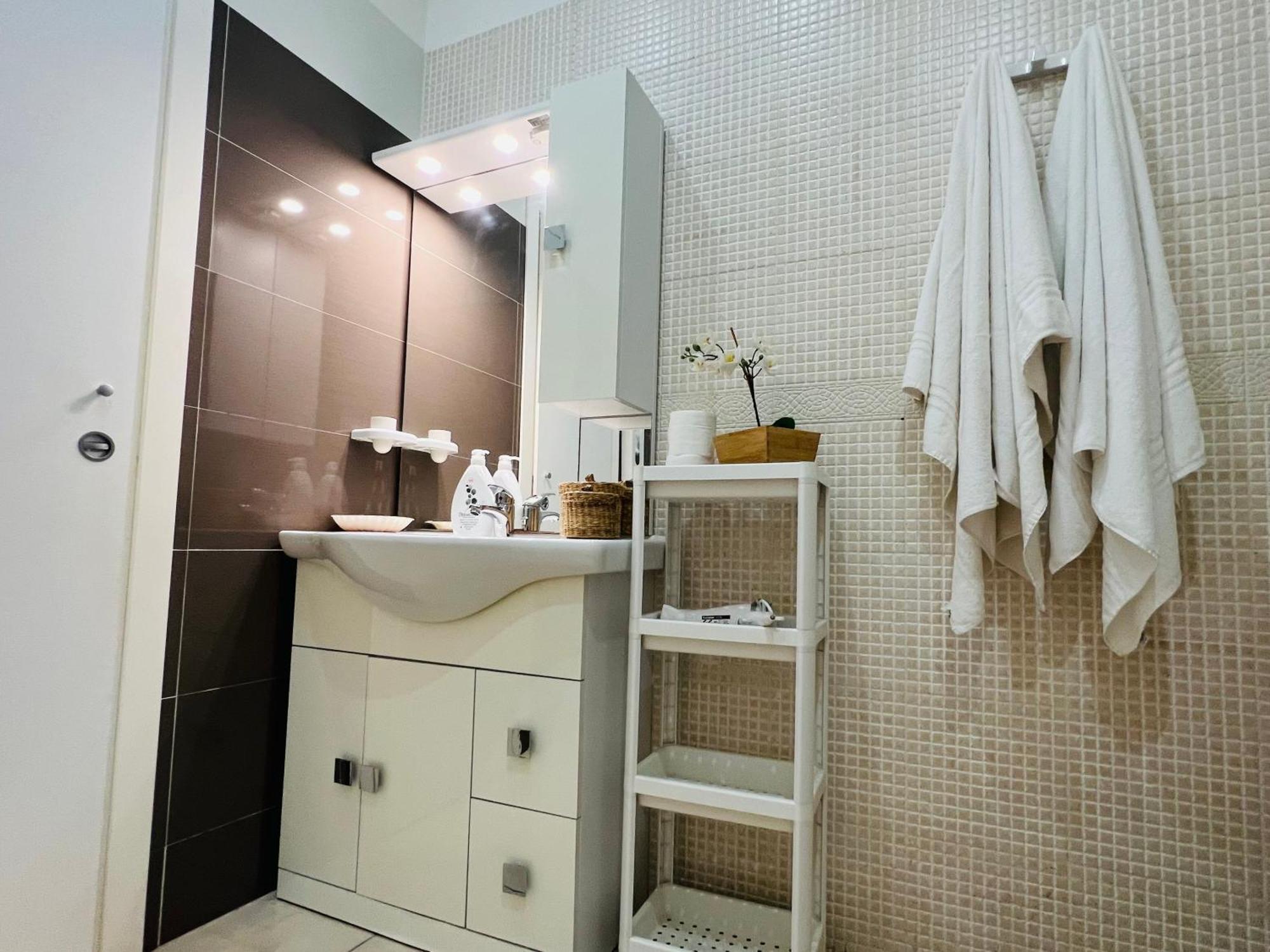 Convitalia Bed & Breakfast เนเปิลส์ ภายนอก รูปภาพ