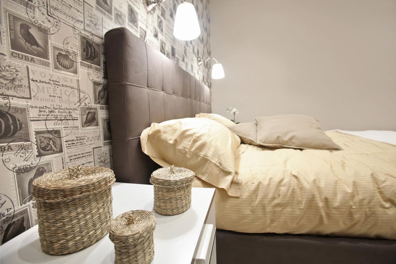 Convitalia Bed & Breakfast เนเปิลส์ ภายนอก รูปภาพ