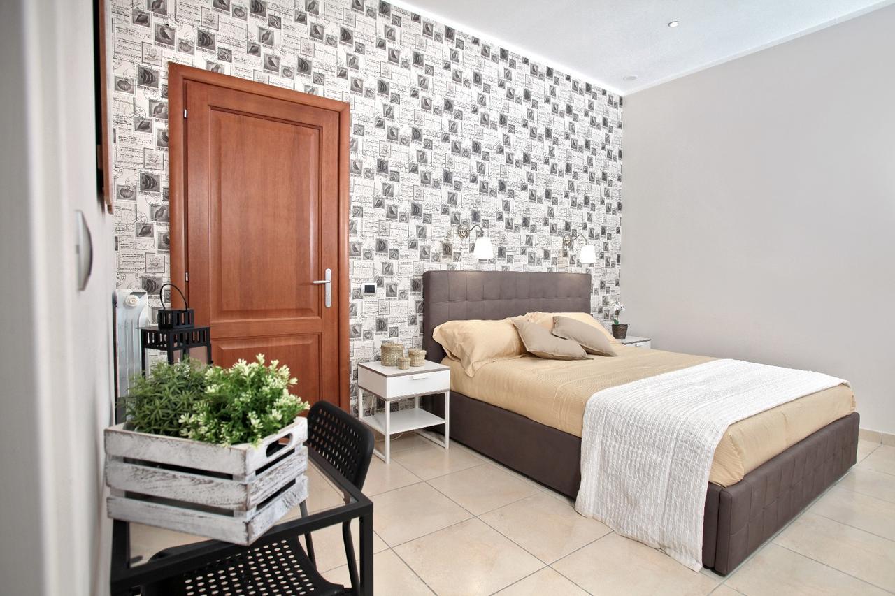 Convitalia Bed & Breakfast เนเปิลส์ ภายนอก รูปภาพ