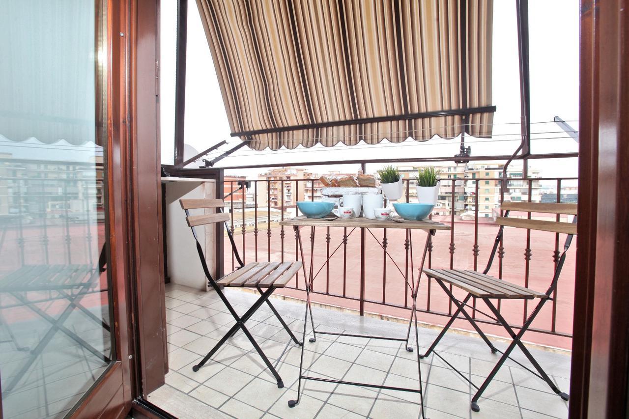 Convitalia Bed & Breakfast เนเปิลส์ ภายนอก รูปภาพ