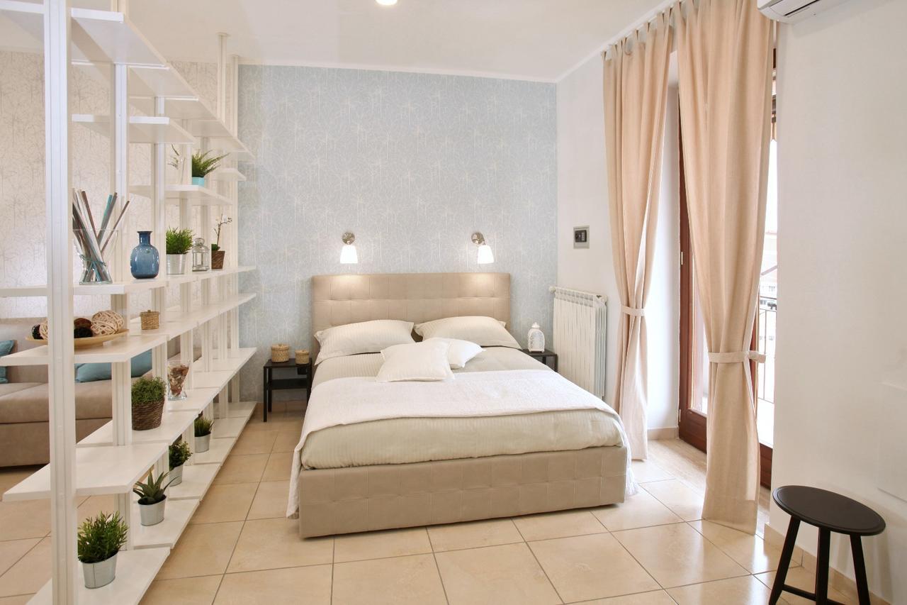 Convitalia Bed & Breakfast เนเปิลส์ ภายนอก รูปภาพ
